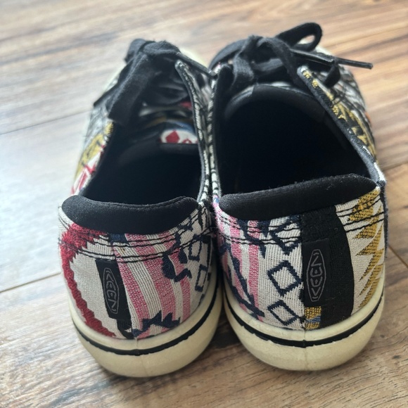 Keen Elsa IV Aztec Southwestern Multicolor Geometric Woven Sneakers Size 9.5 EUC - Picture 4 of 8